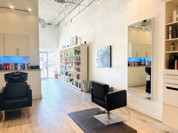 Salon 828